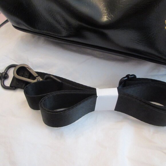 NWT Fred Perry Amy Winehouse Mini Barrel Black - Picture 10 of 12